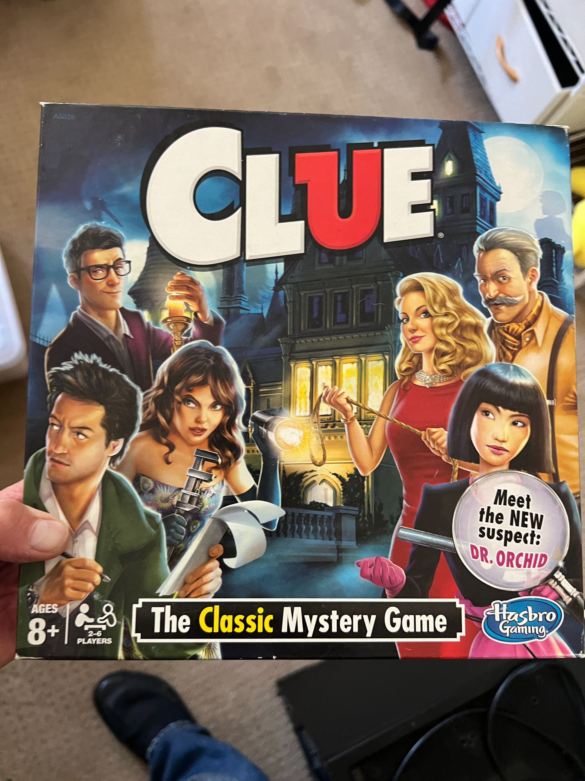 Clue - The Classic Mystery Board Game (Hasbro)