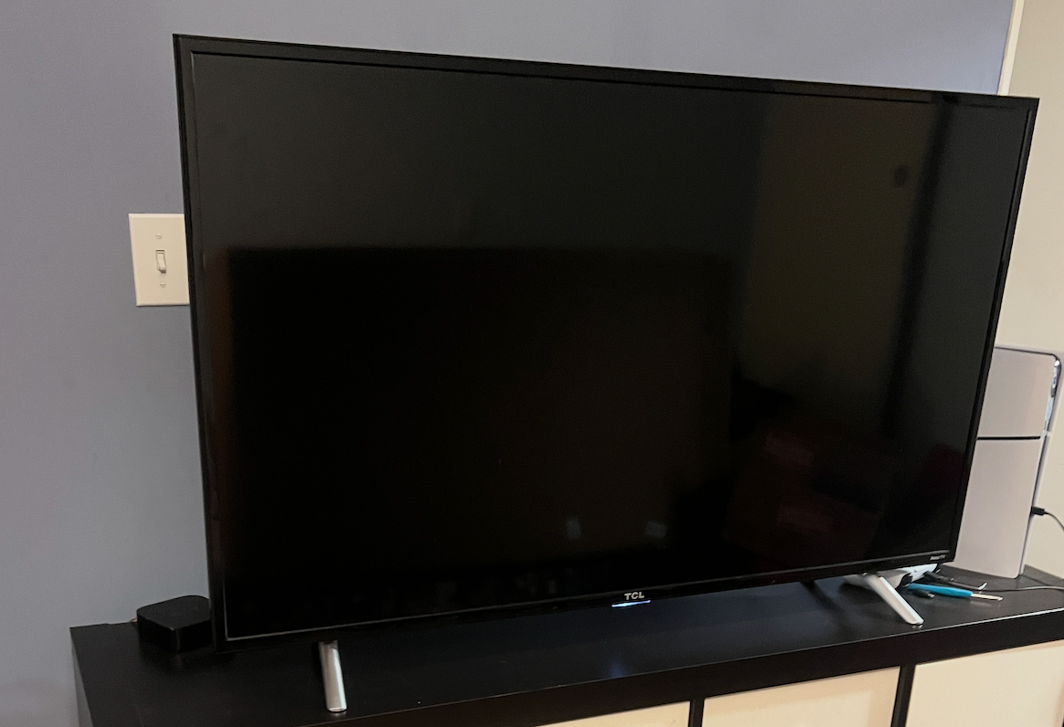 TCL 43-inch 4K Ultra HD Roku Smart TV (43S405, 2017)